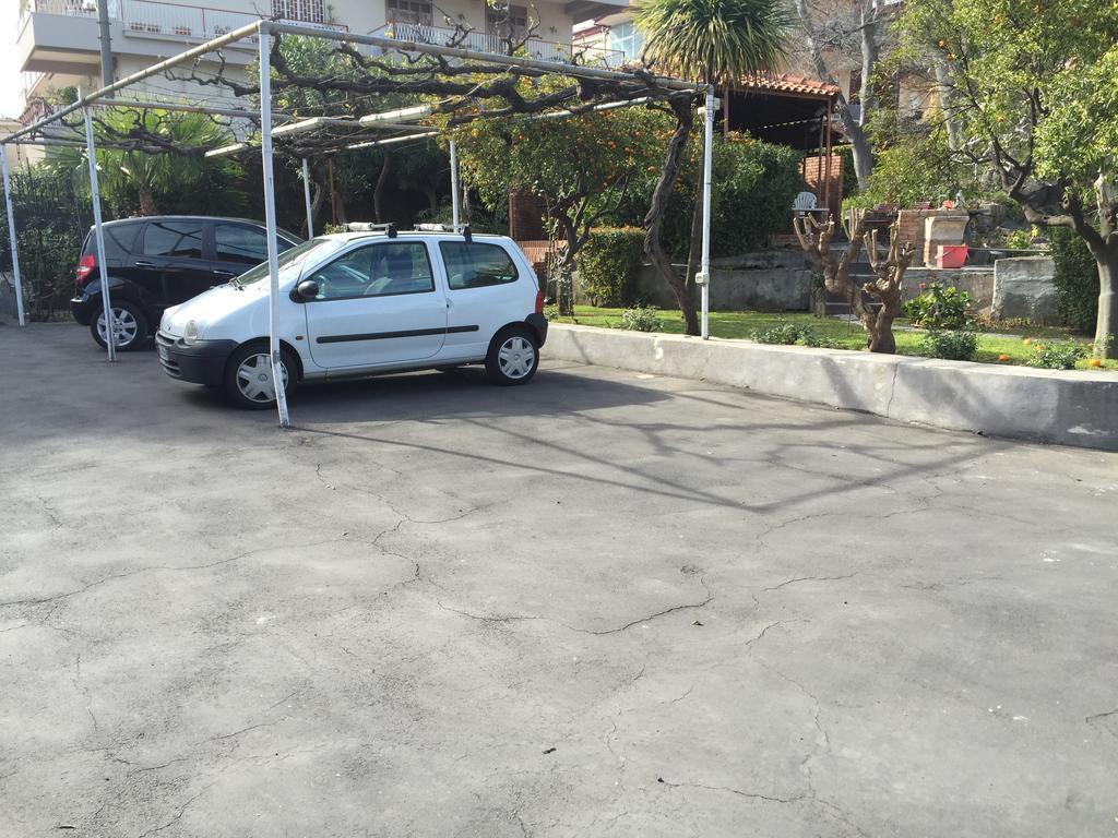 B&B Il Bagolaro Dell'Etna Sant'Agata Li Battiati Exteriör bild