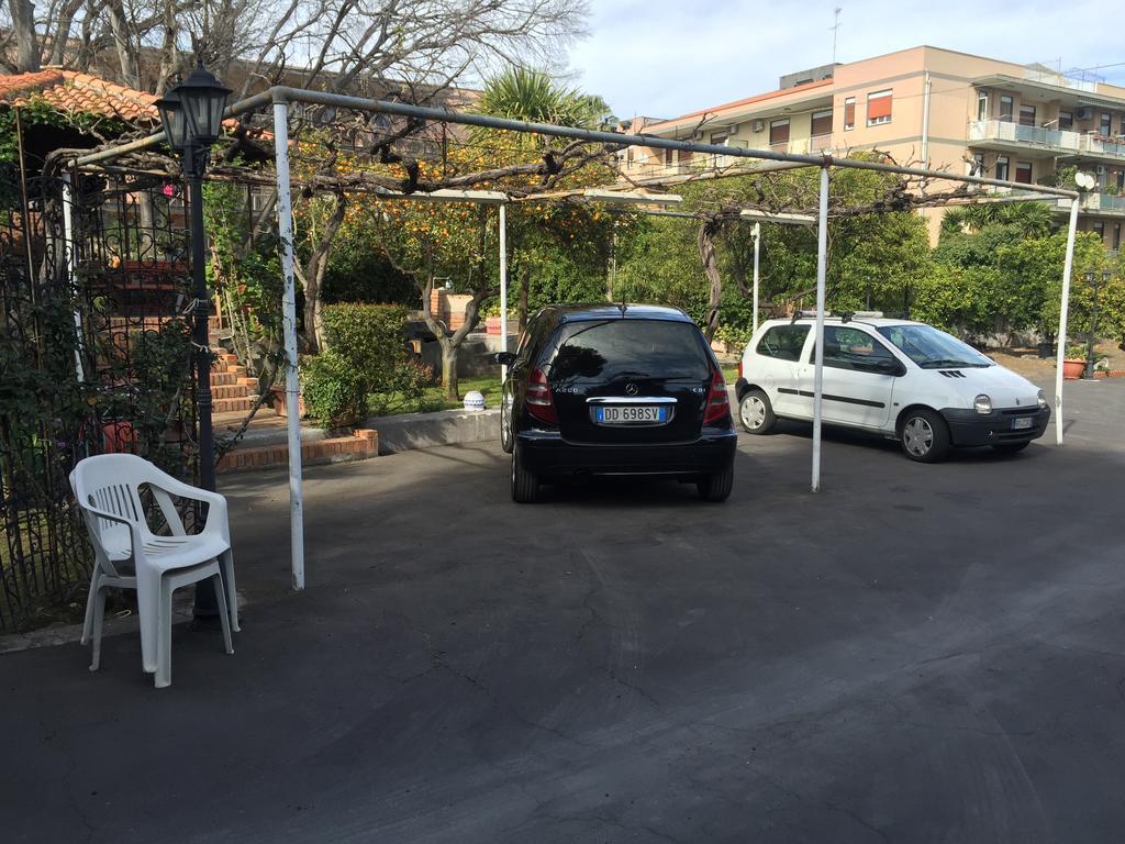 B&B Il Bagolaro Dell'Etna Sant'Agata Li Battiati Exteriör bild