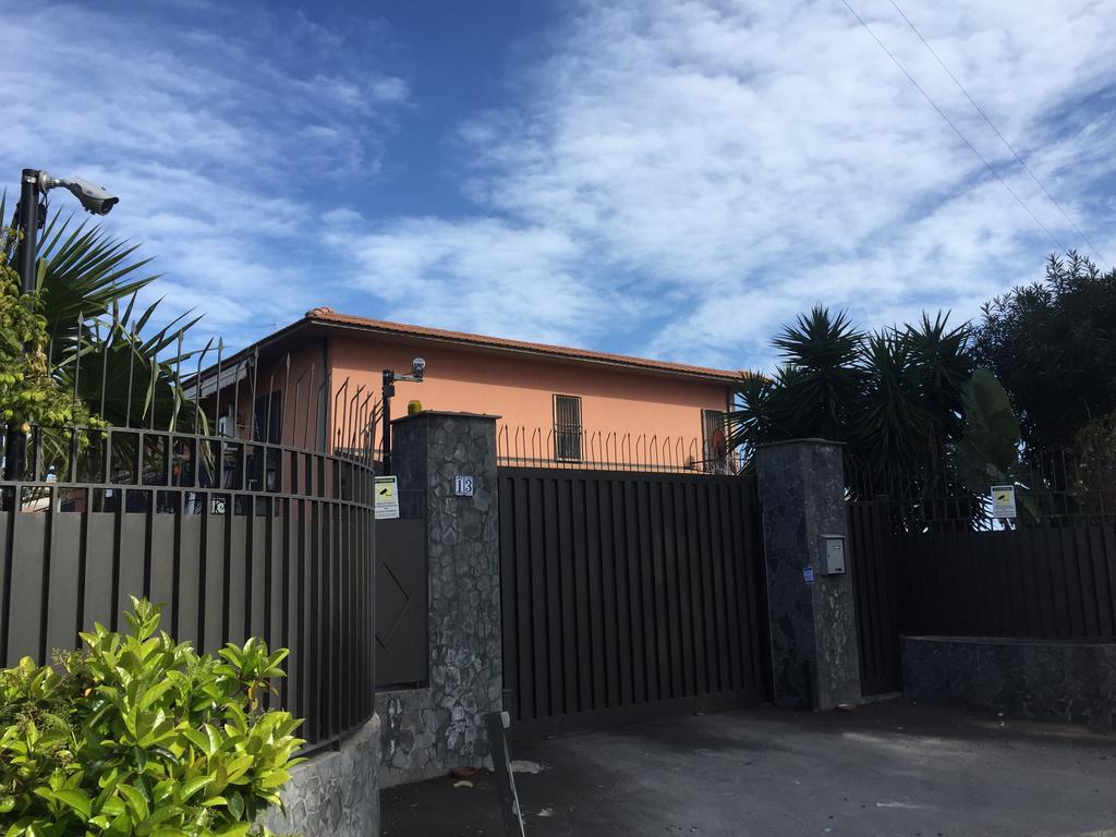 B&B Il Bagolaro Dell'Etna Sant'Agata Li Battiati Exteriör bild